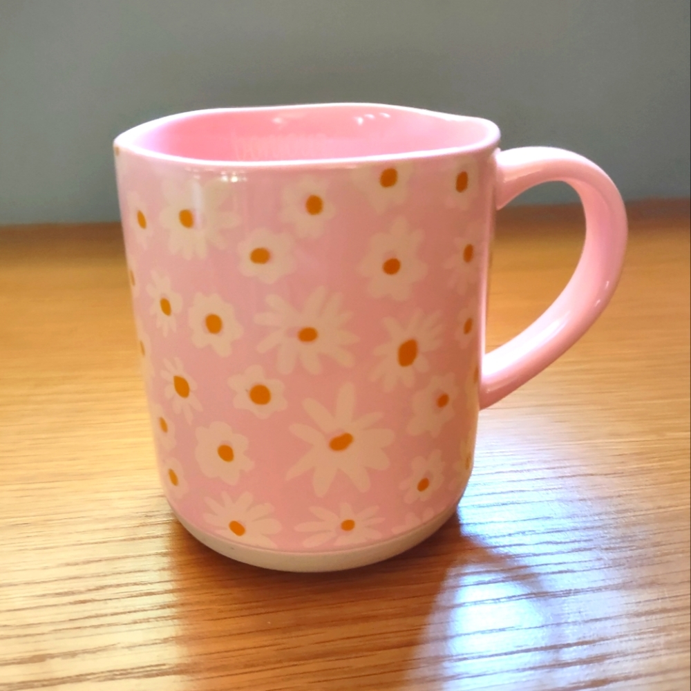Pink Daisy mug barbiecore 60's 70's style opal